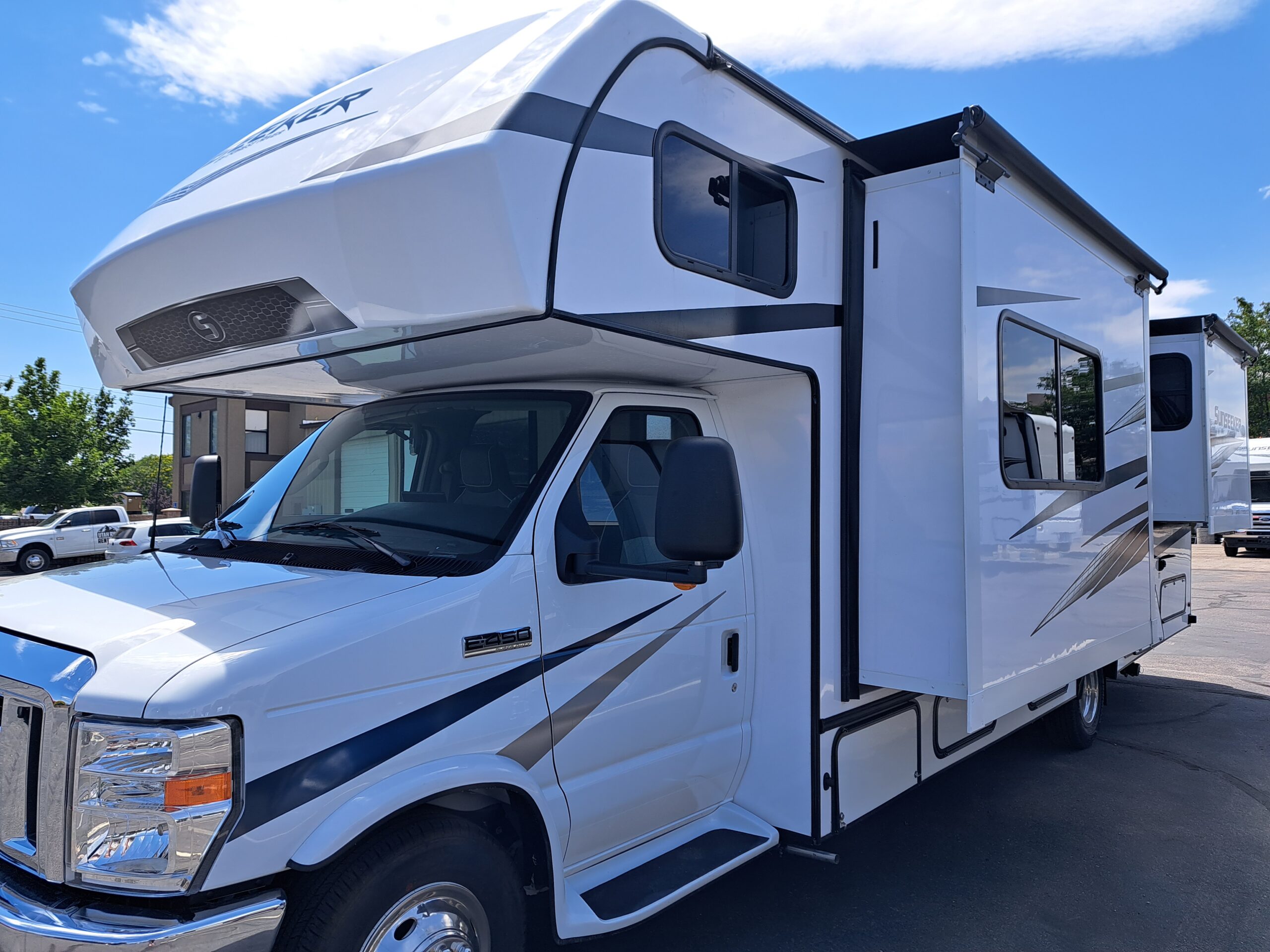 SUNSEEKER (2860DS) 30' MOTORHOME Utah RV Rentals